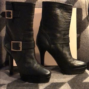 Jimmy Choo “Dylan” Black boot 38 Like New